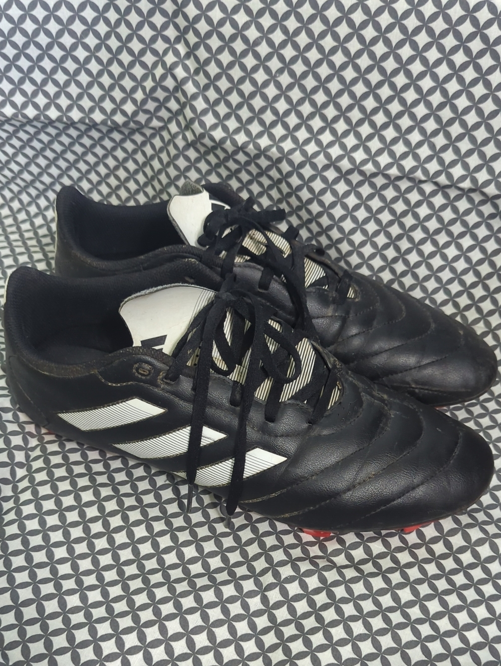 adidas Men’s Black and White Soccer Cleats with Red Studs
